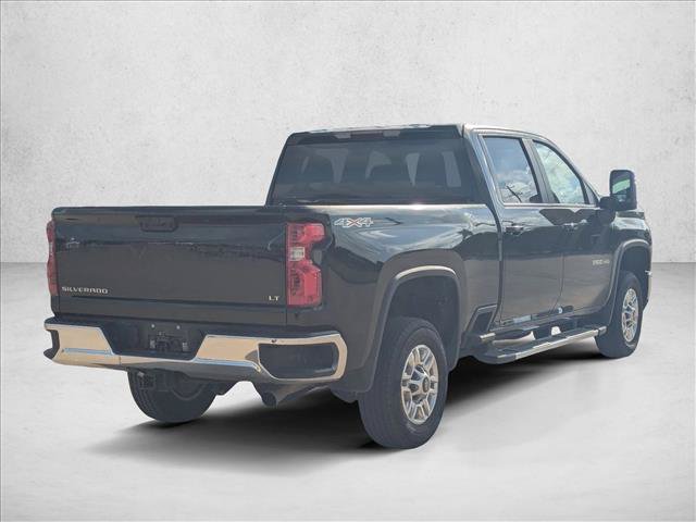 Used 2025 Chevrolet Silverado 2500 LT w/ Convenience Package AWD/4WD image 4