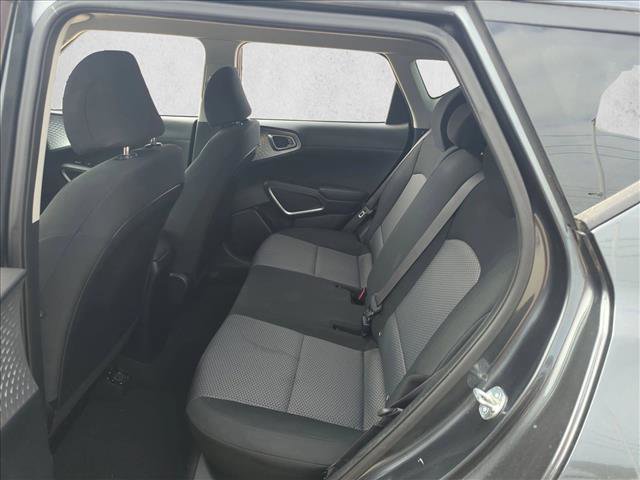 Used 2024 Kia Soul LX w/ Option Group 015 image 16