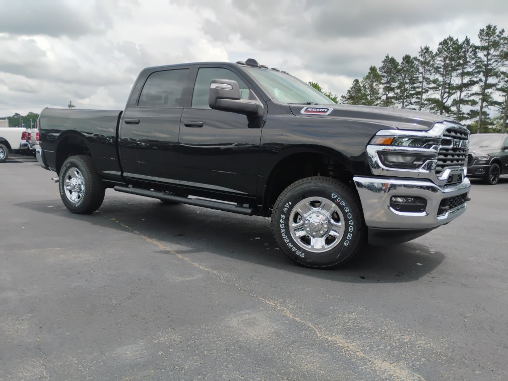 New 2026 RAM 2500 Tradesman AWD/4WD image 3