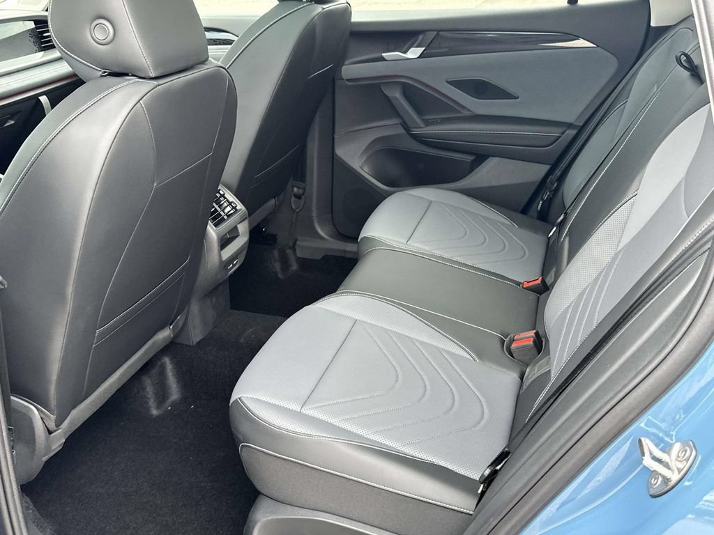 New 2026 Volkswagen Tiguan SE AWD/4WD image 8