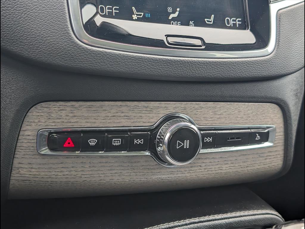 Used 2021 Volvo XC90 T6 Inscription w/ Advanced Package image 18