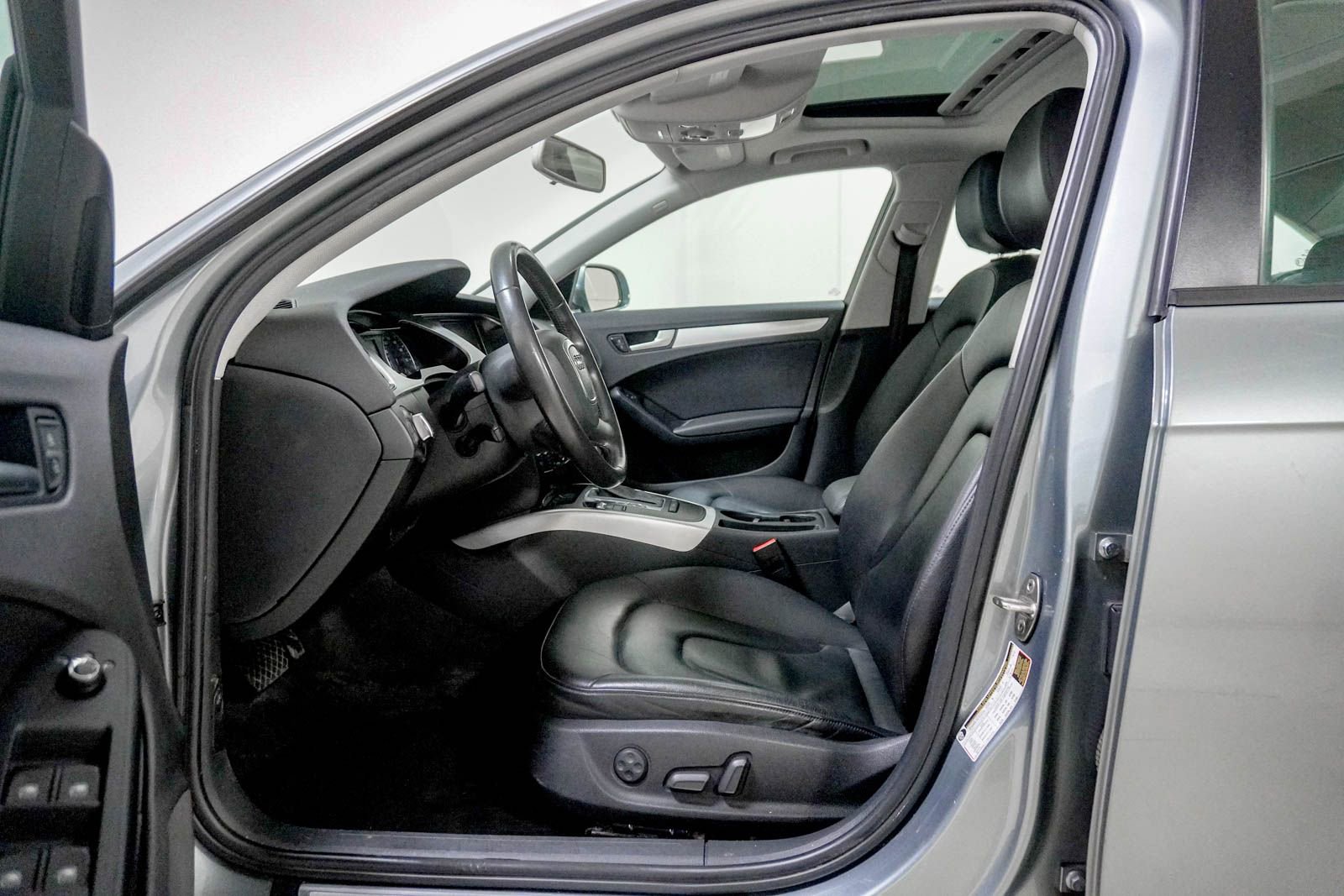 Used 2010 Audi A4 2.0T Premium image 18