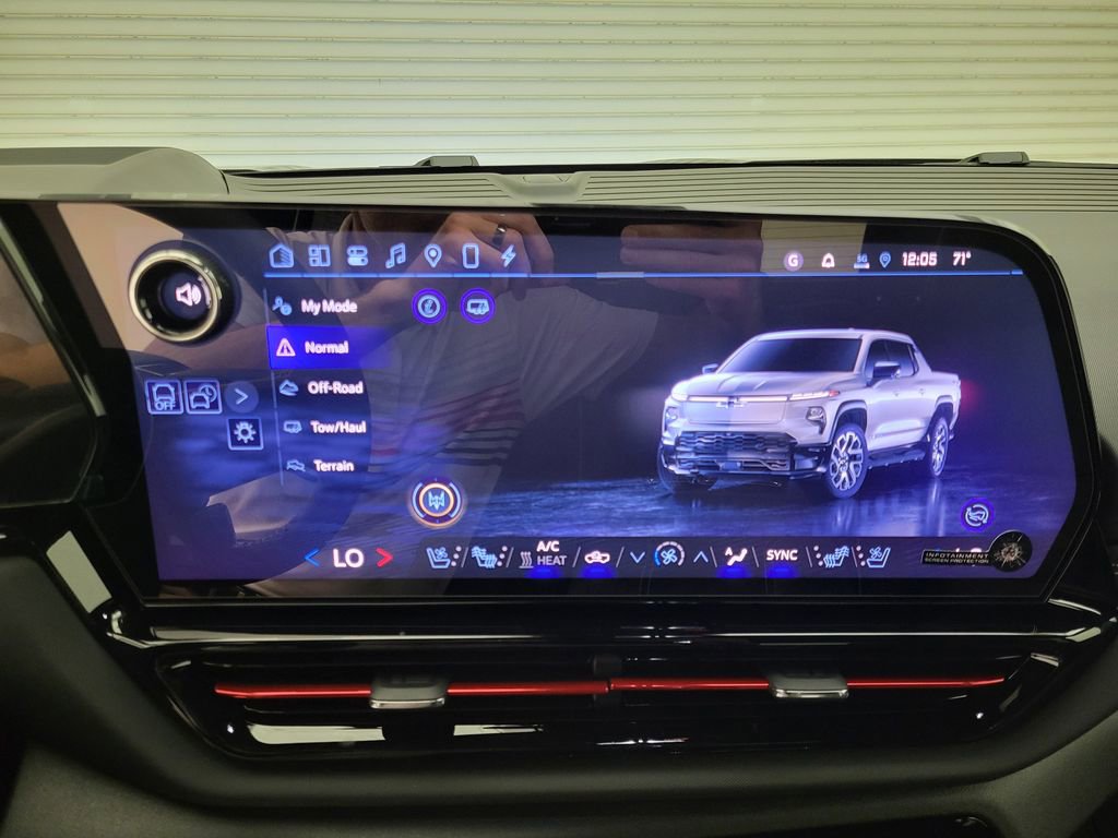 New 2026 Chevrolet Silverado EV Trail Boss w/ Plus Package AWD/4WD image 11