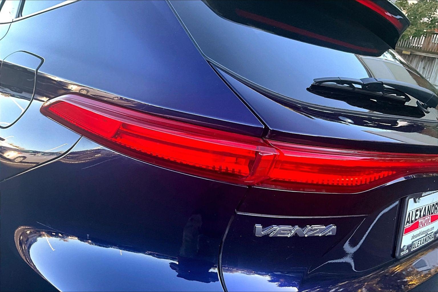 Used 2023 Toyota Venza Limited AWD/4WD image 28