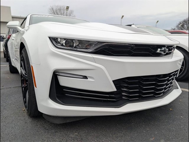 Used 2021 Chevrolet Camaro SS image 19