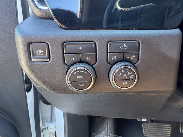 Used 2025 Chevrolet Silverado 2500 LT w/ Convenience Package AWD/4WD image 22