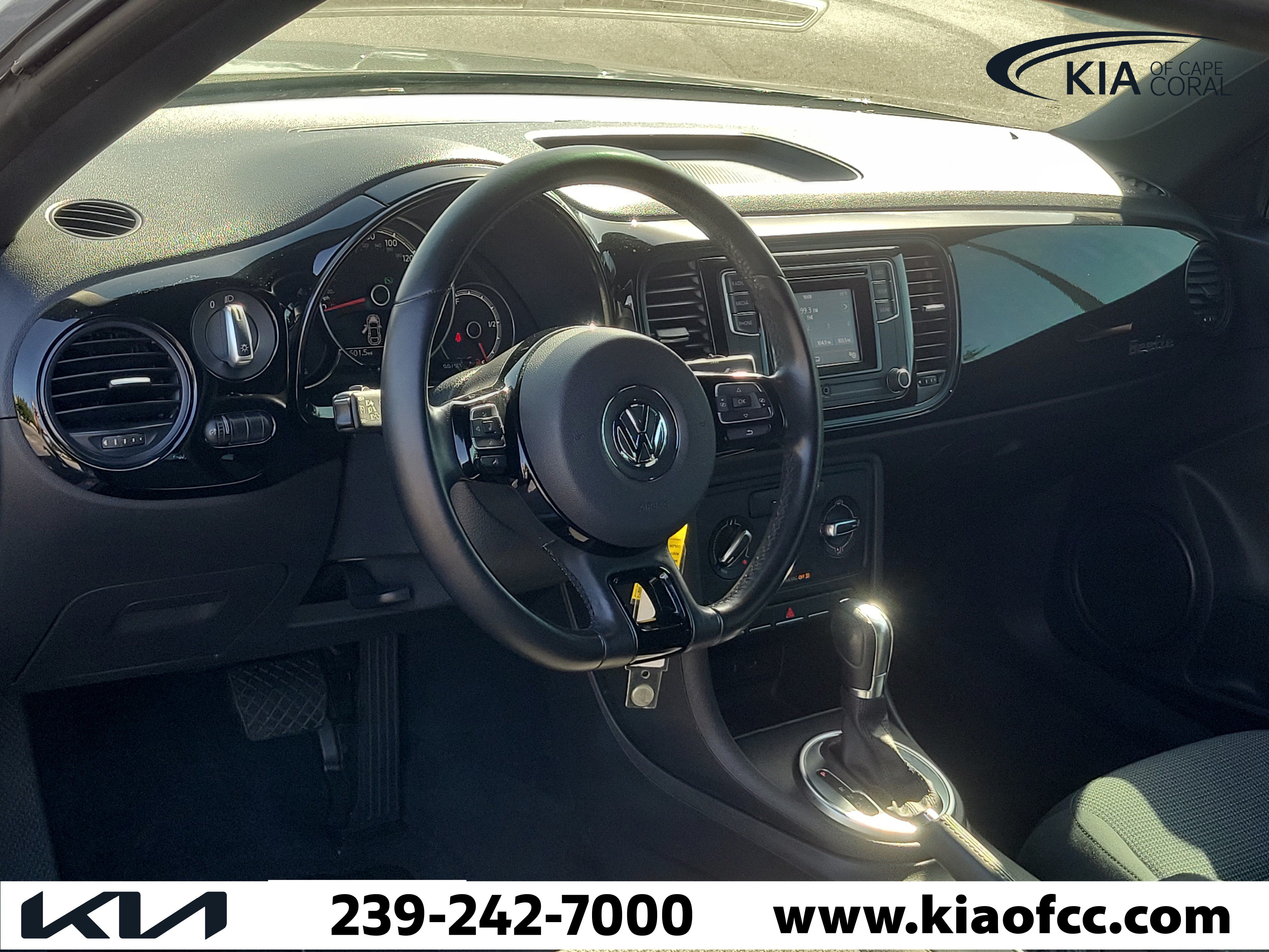 Used 2019 Volkswagen Beetle 2.0T SE FWD image 14