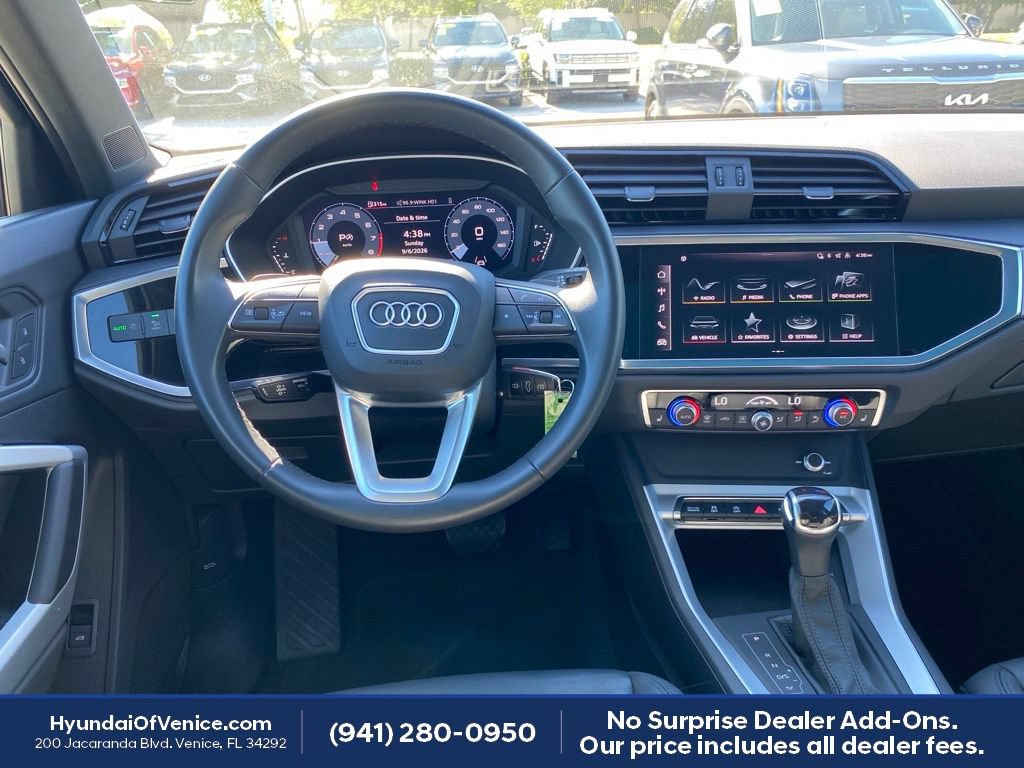 Used 2025 Audi Q3 2.0T Premium AWD/4WD image 3