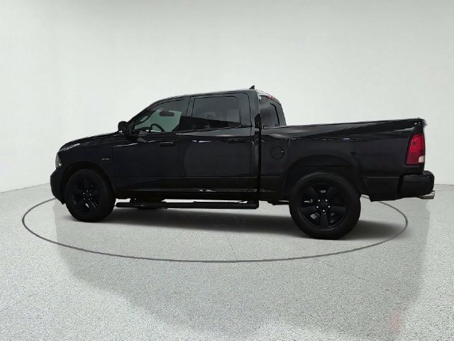 Used 2019 RAM 1500 Classic SLT w/ Black Appearance Group AWD/4WD image 6