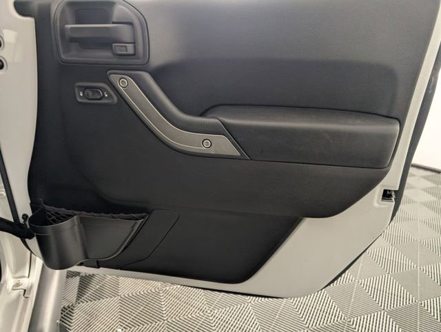 Used 2015 Jeep Wrangler Sport image 25