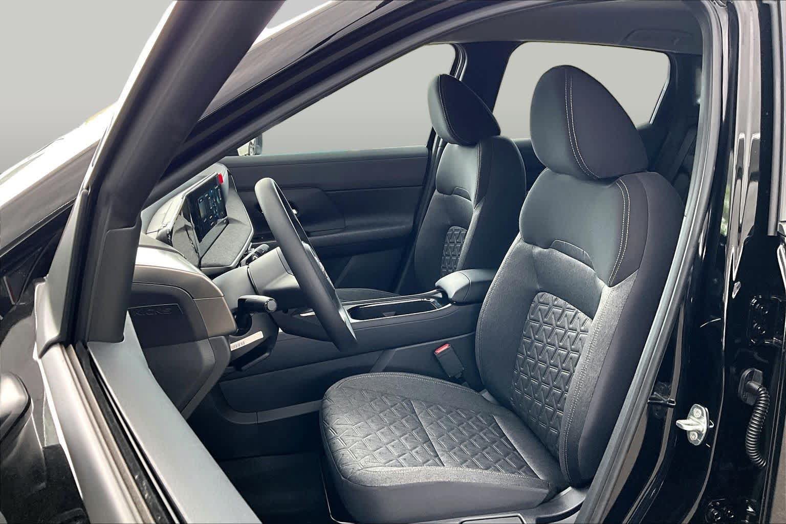 New 2027 Nissan Kicks SV FWD image 15