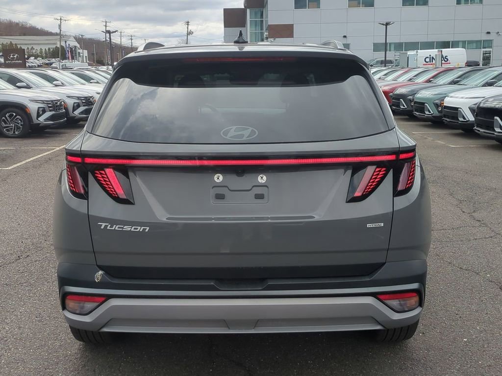 Certified 2025 Hyundai Tucson SEL AWD/4WD image 4