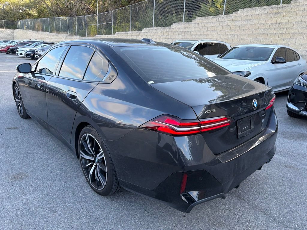 Certified 2025 BMW 540i xDrive w/ M Sport Package AWD/4WD image 3