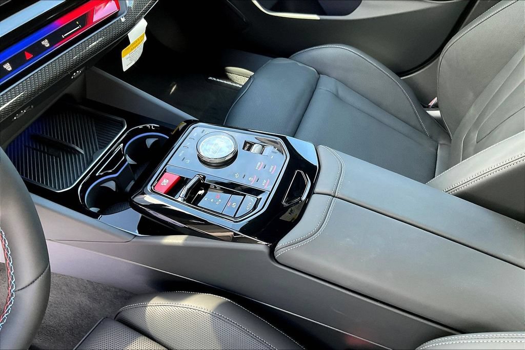 New 2027 BMW M5 w/ Carbon Package AWD/4WD image 18