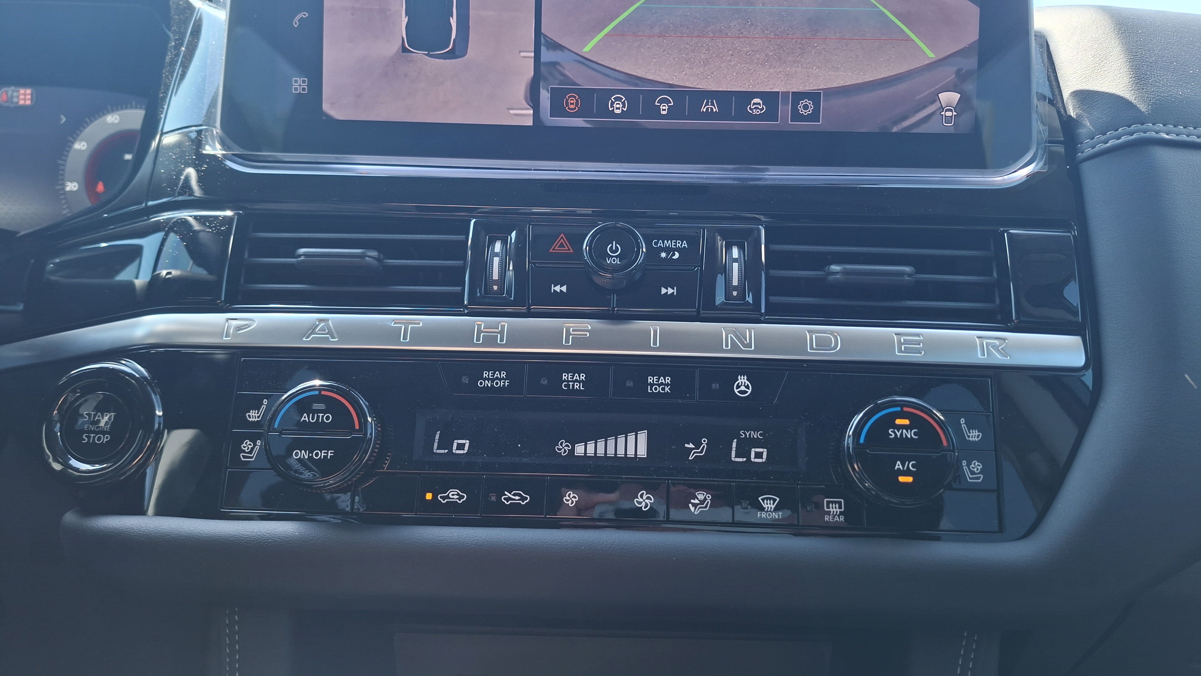 New 2026 Nissan Pathfinder Platinum image 10