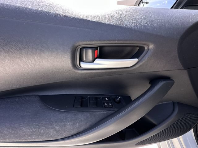 Used 2021 Toyota Corolla LE FWD image 21