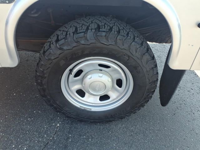 Used 2016 Ford F350 XL image 8