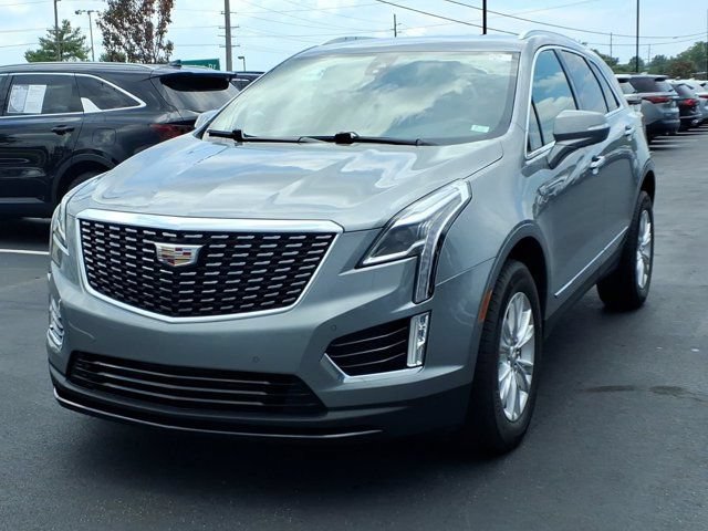 Used 2023 Cadillac XT5 Luxury AWD/4WD image 2
