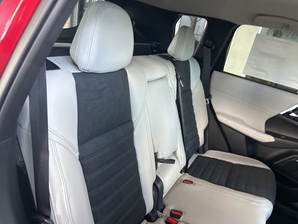 New 2026 Mitsubishi Outlander SE image 27