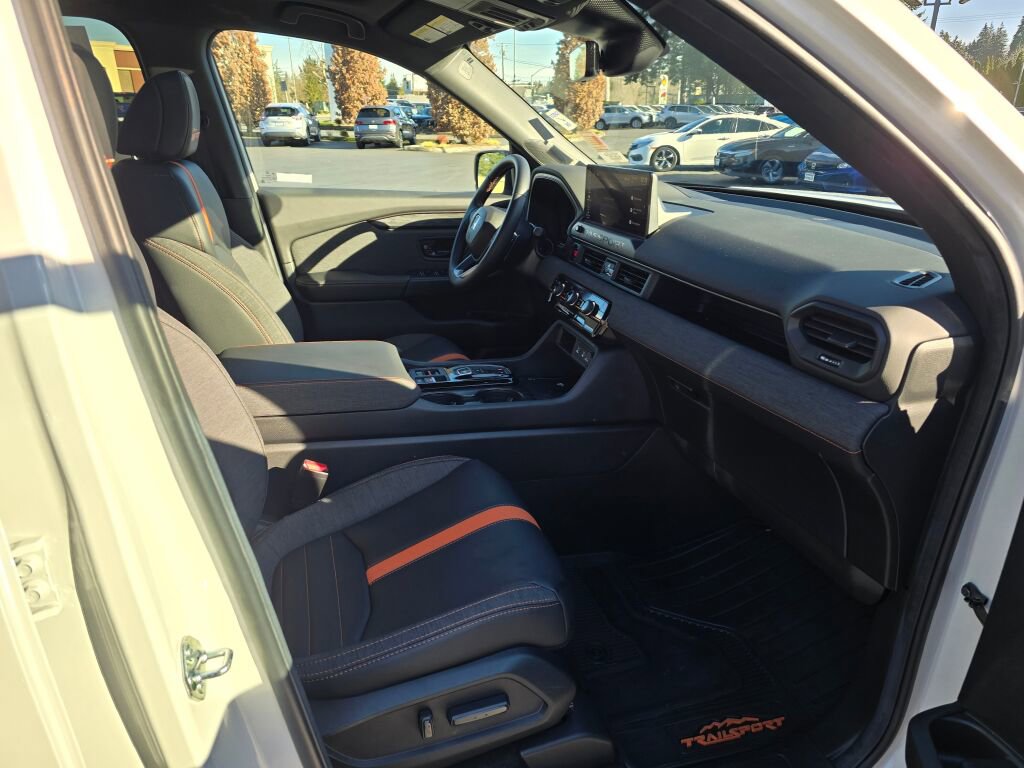 Certified 2026 Honda Passport TrailSport image 14