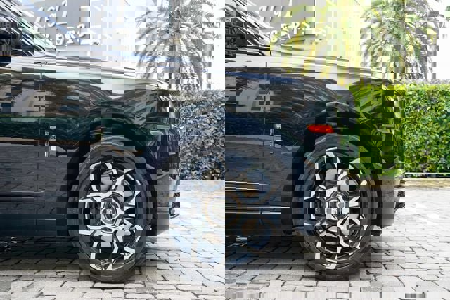 Used 2020 Rolls-Royce Cullinan Black Badge image 32