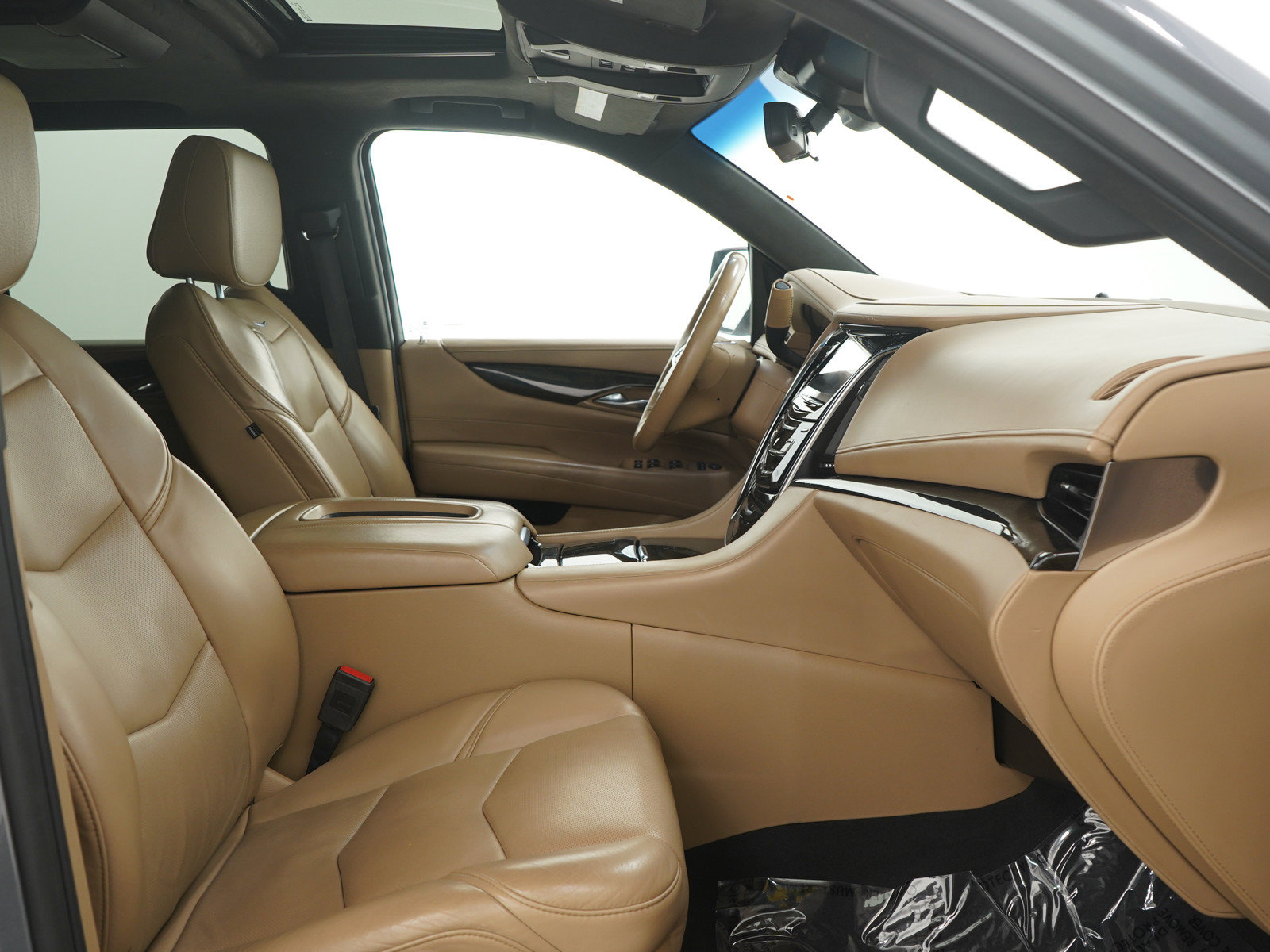 Used 2019 Cadillac Escalade Platinum AWD/4WD image 13