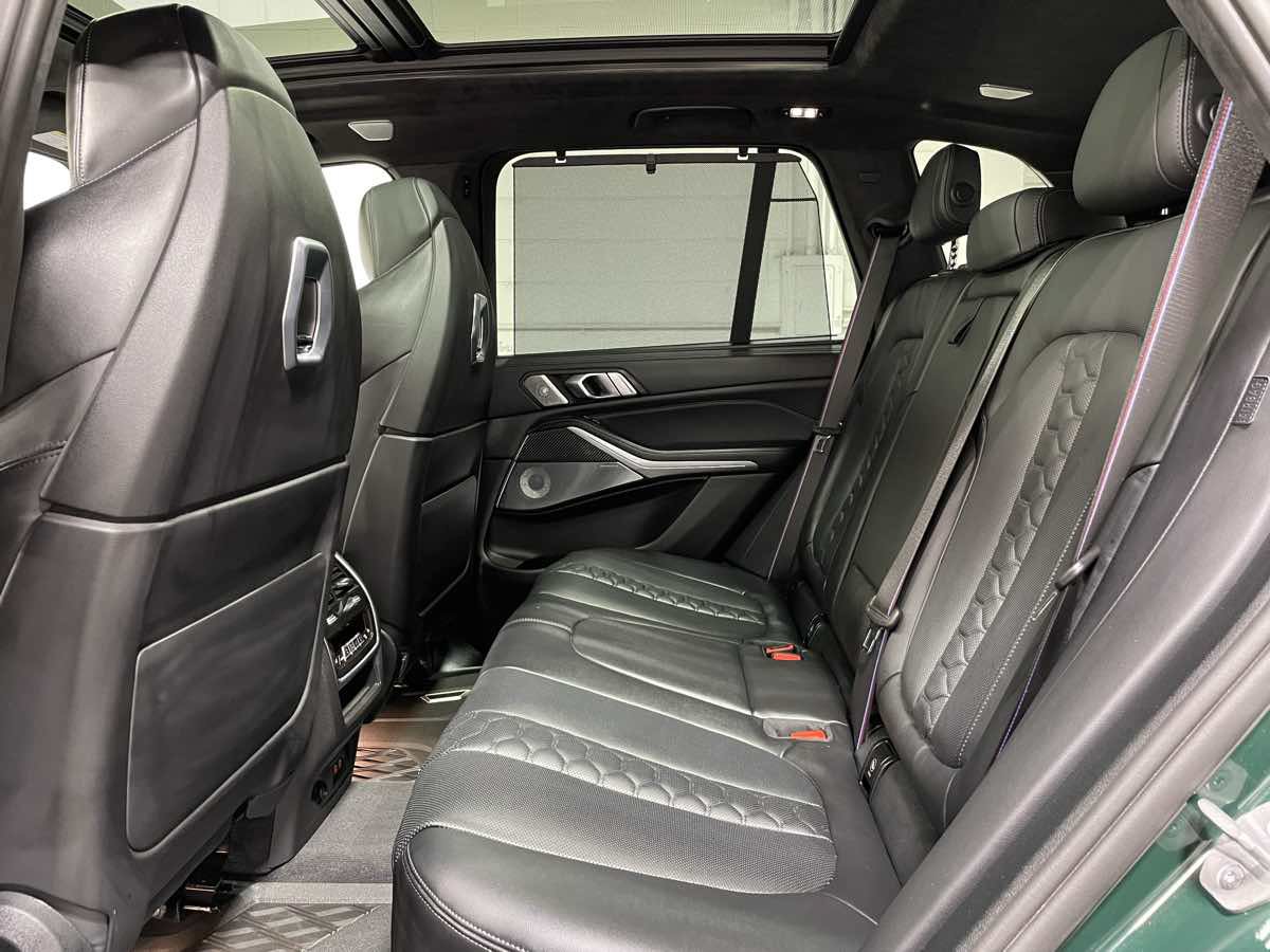 Used 2026 BMW X5 M Competition w/ Executive Package AWD/4WD image 17