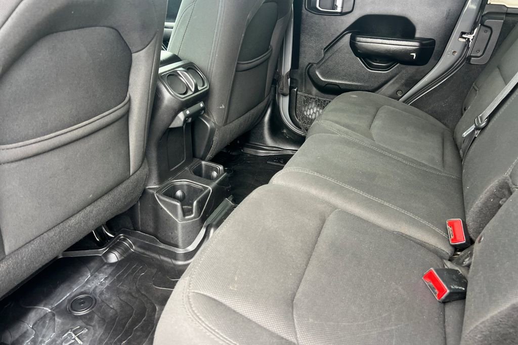 Used 2018 Jeep Wrangler Unlimited Sport S image 11