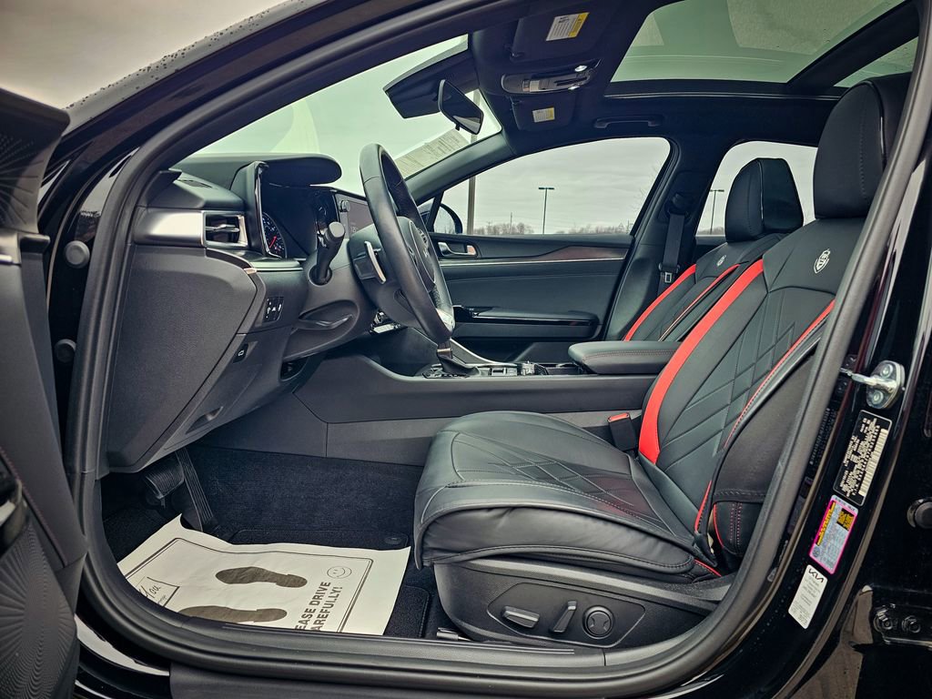 Used 2024 Kia K5 GT w/ GT1 Package image 14