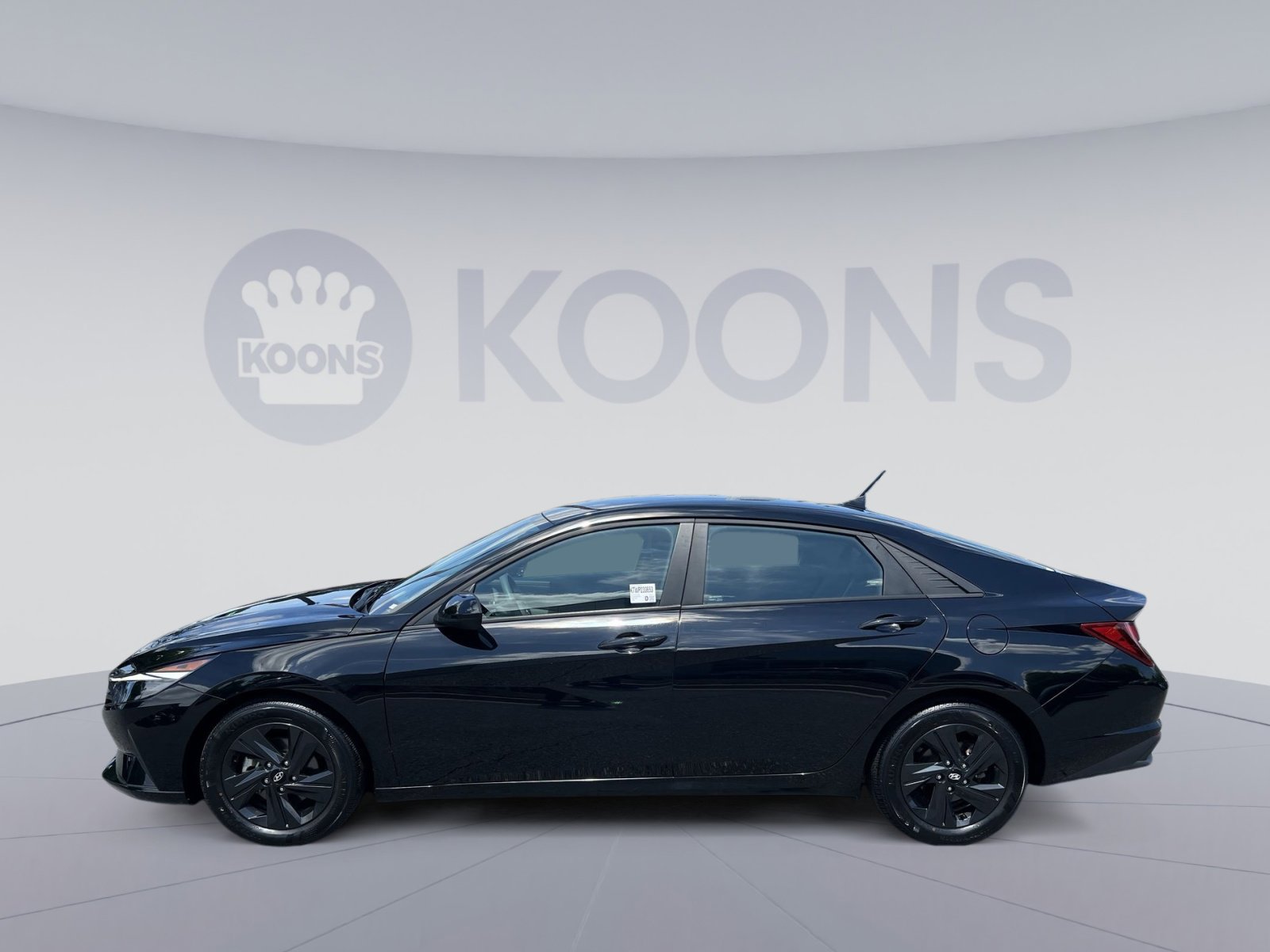Used 2023 Hyundai Elantra SEL FWD image 13