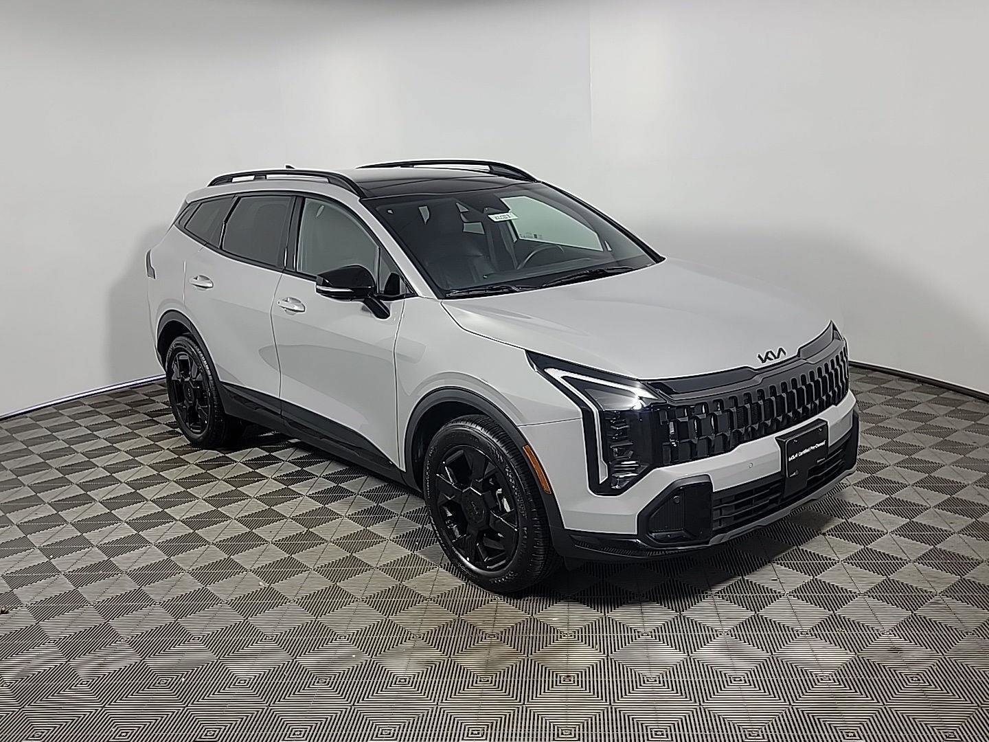 Used 2026 Kia Sportage X-Line w/ X-Line Premium Package AWD/4WD image 2