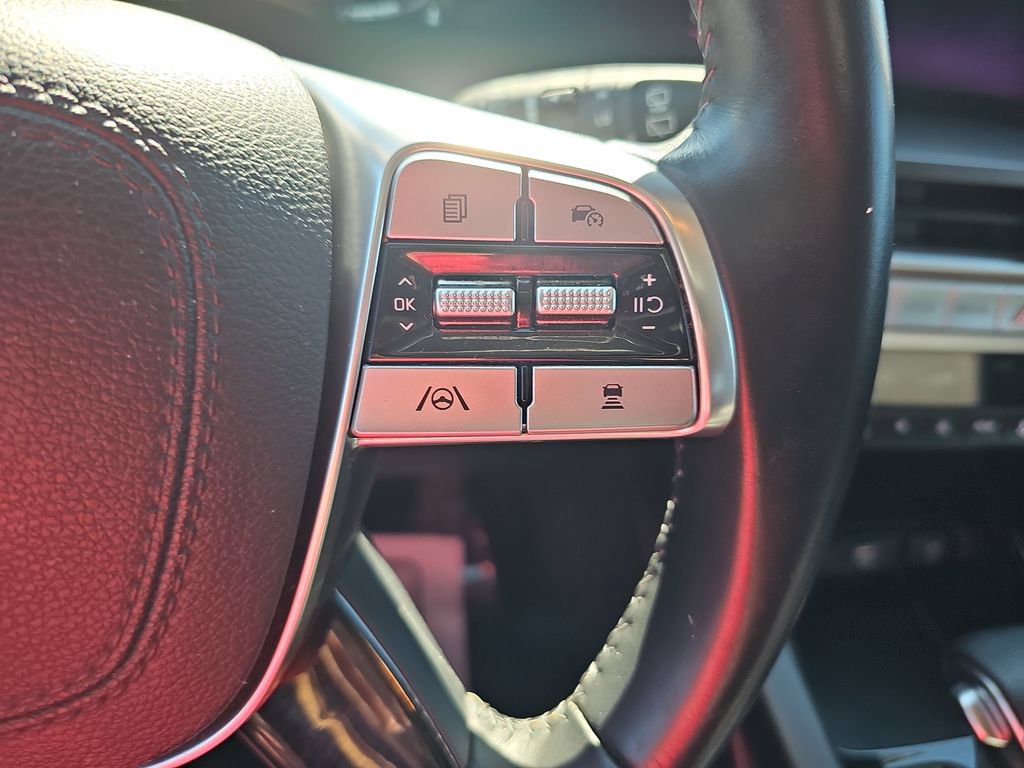 Used 2023 Kia Telluride LX AWD/4WD image 23