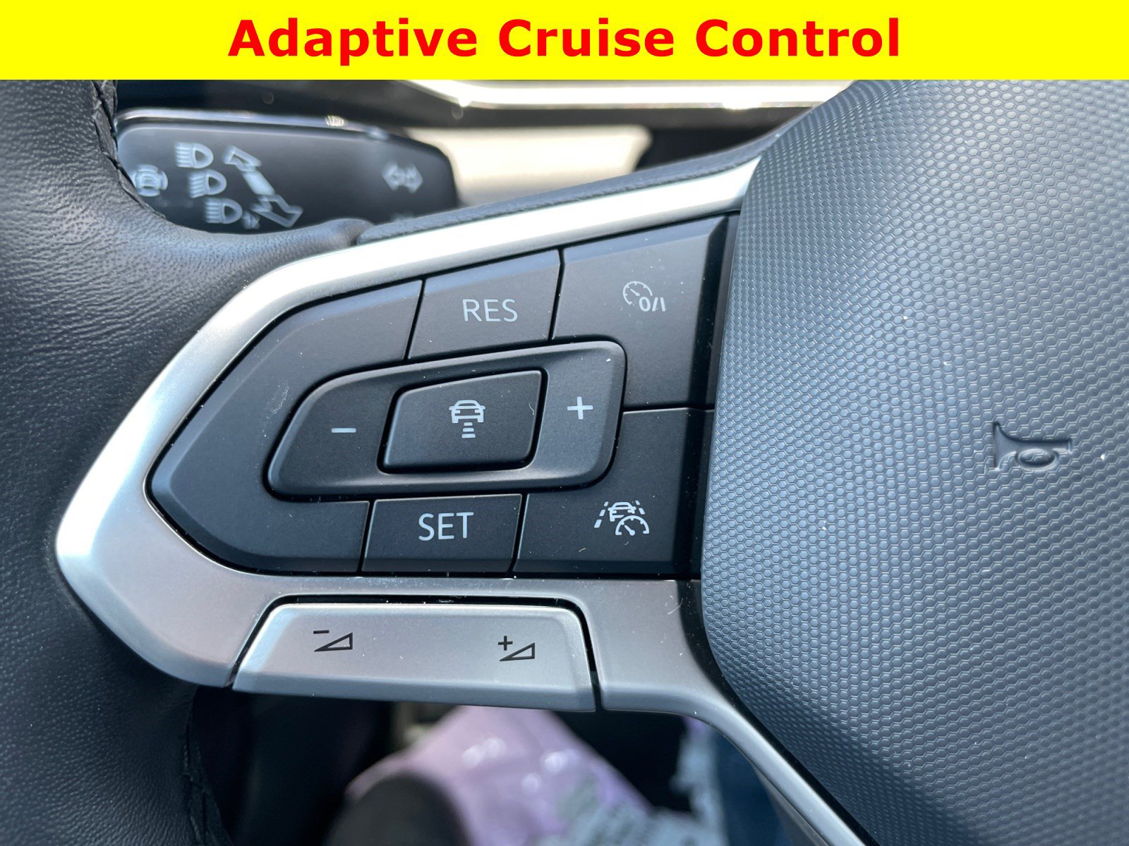 Used 2025 Volkswagen Jetta Sport FWD image 21