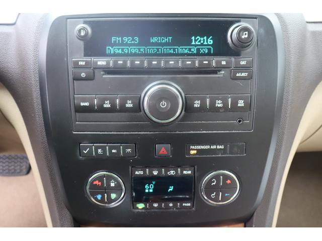 Used 2010 Buick Enclave CXL w/ Trailering Provision Package FWD image 12
