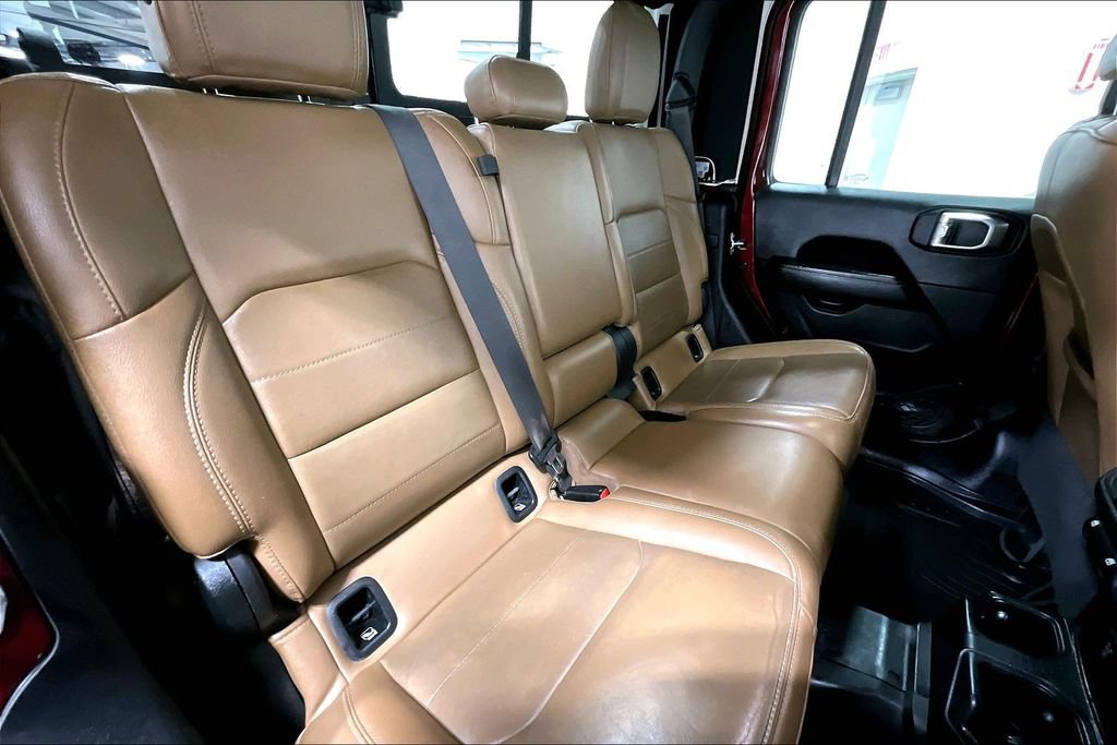 Used 2021 Jeep Gladiator Overland AWD/4WD image 33