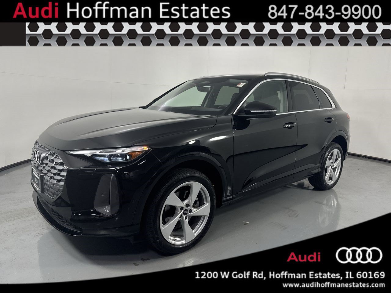 Used 2025 Audi Q5 Premium Plus w/ Premium Plus AWD/4WD image 1