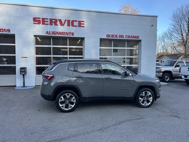 Used 2019 Jeep Compass Limited image 2