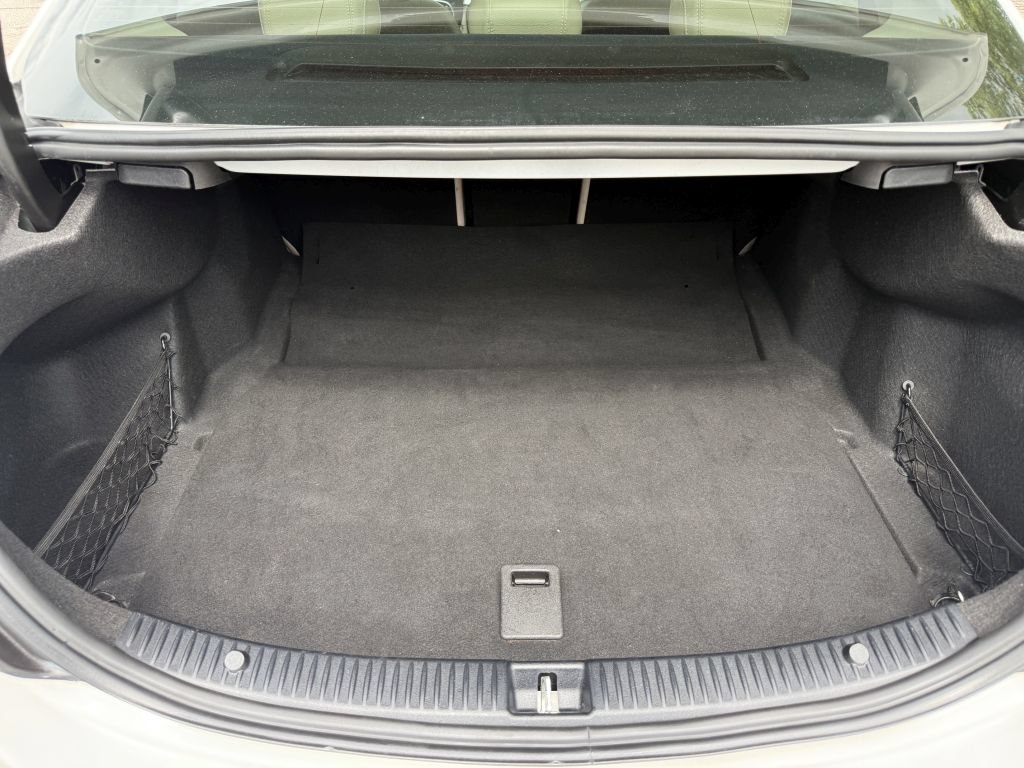 Used 2019 Mercedes-Benz C 300 Sedan w/ Premium Package image 22
