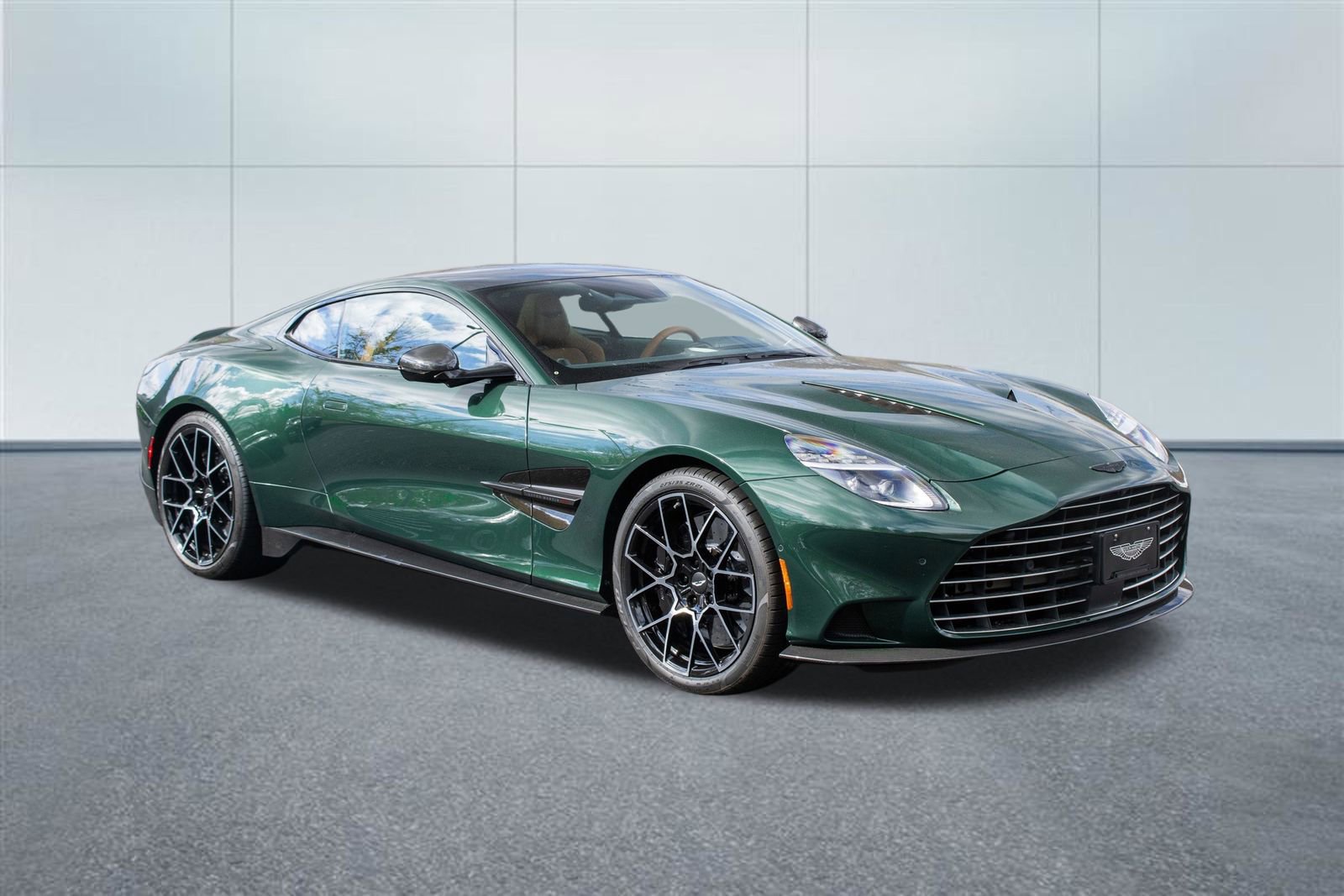 Used 2025 Aston Martin Vanquish
