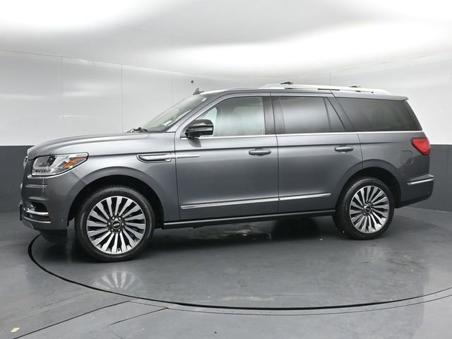 Certified 2021 Lincoln Navigator Reserve w/ Luxury Package AWD/4WD image 4