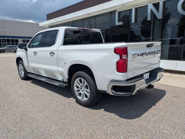 Used 2024 Chevrolet Silverado 1500 LTZ w/ Technology Package AWD/4WD image 4