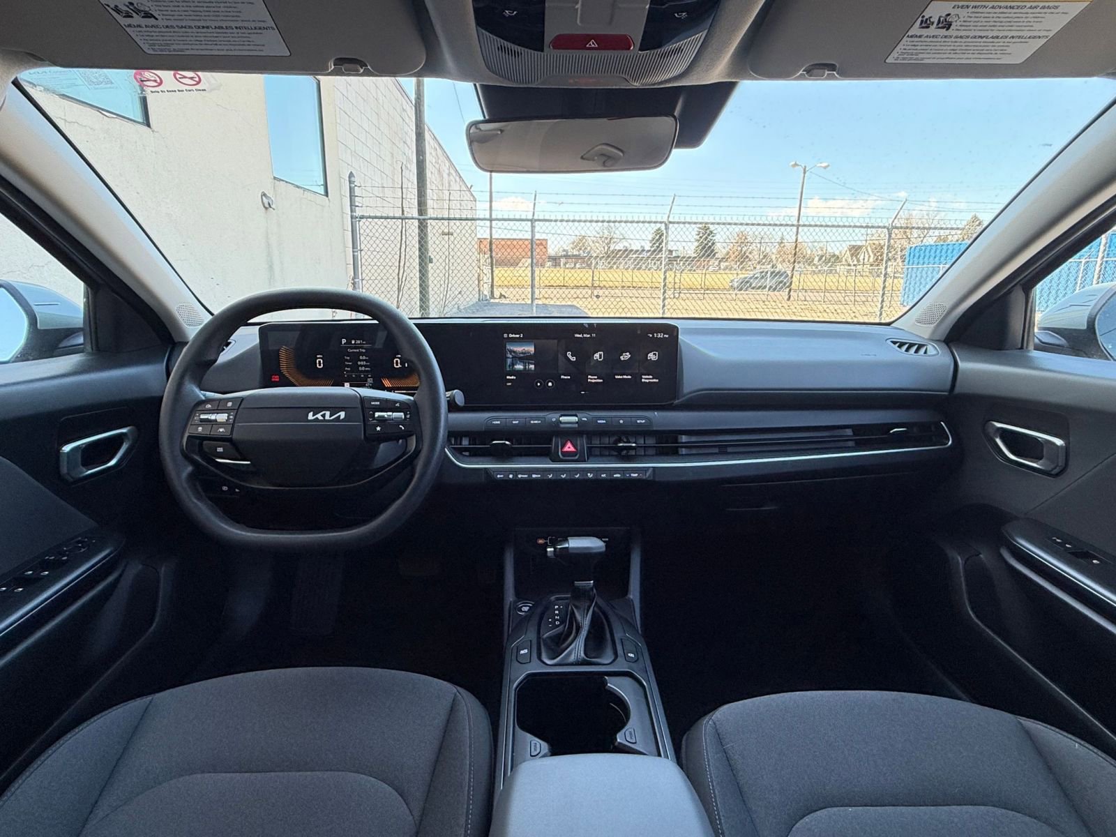 Used 2025 Kia K4 LXS image 31