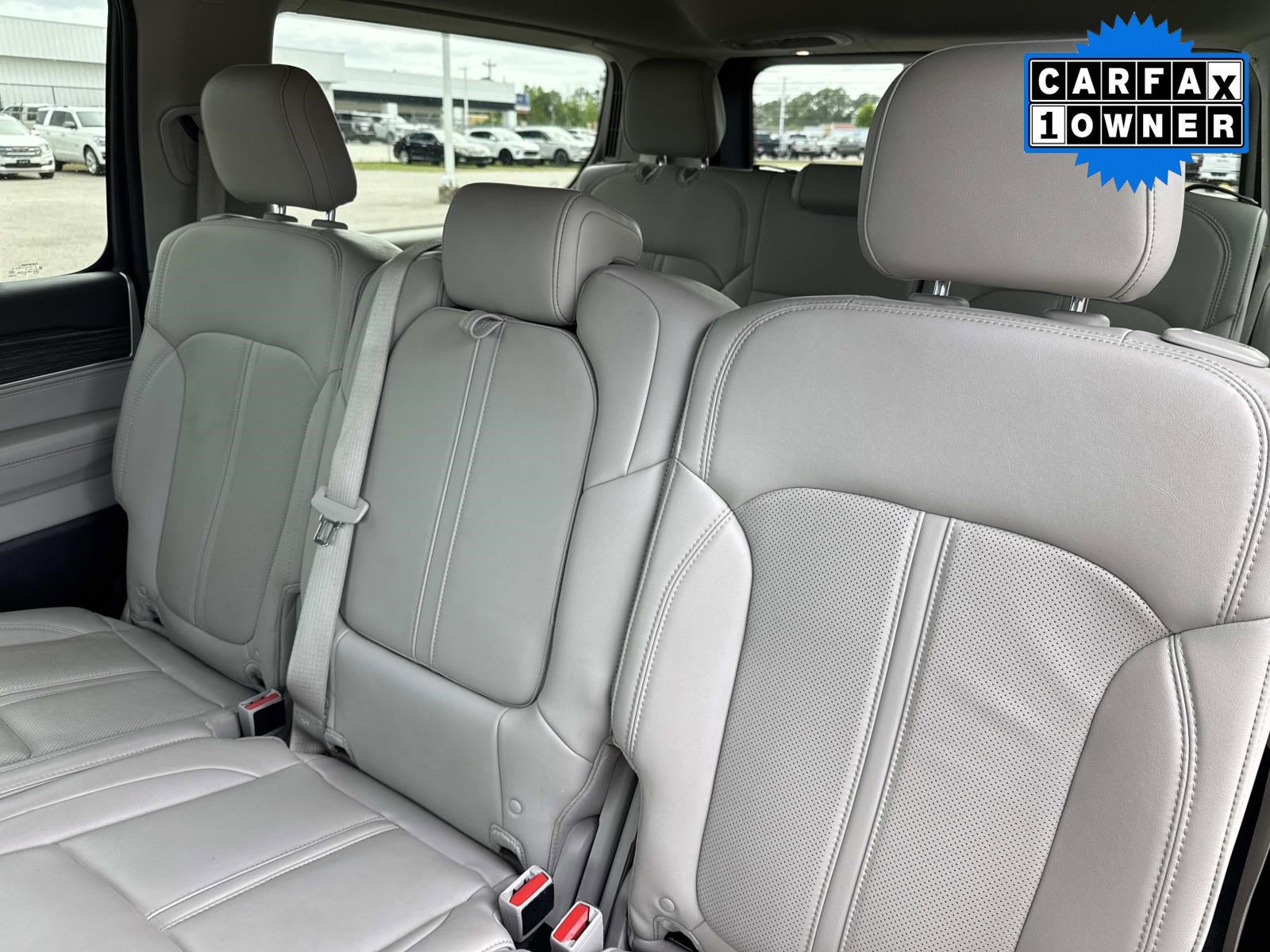Used 2024 Jeep Wagoneer Series II w/ Flexible Seating Group RWD image 16