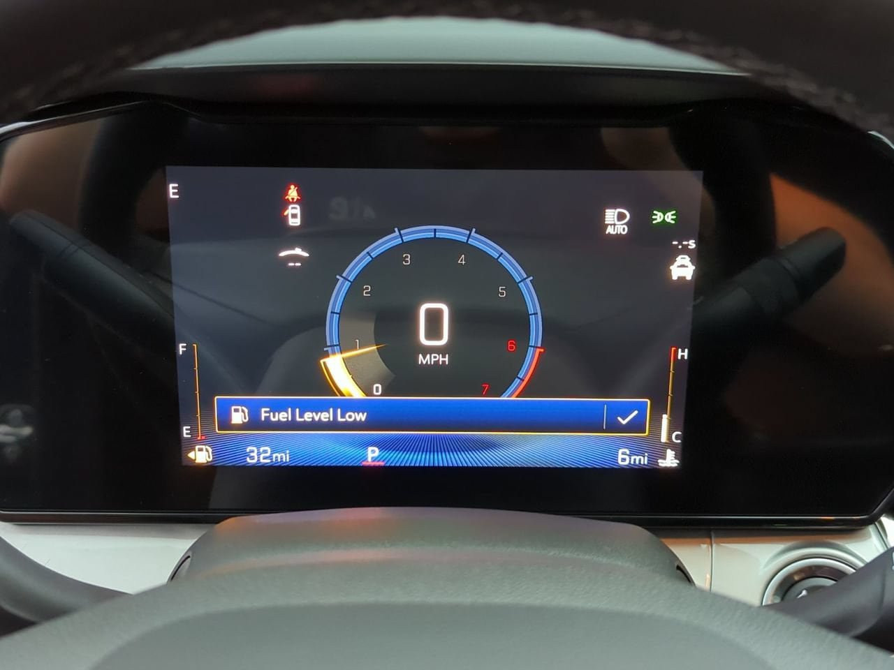 New 2026 Chevrolet Trax LT w/ Driver Confidence Package FWD image 13