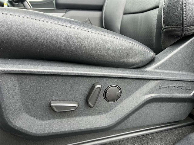 New 2025 Ford F150 Lariat w/ Equipment Group 501A Mid image 21