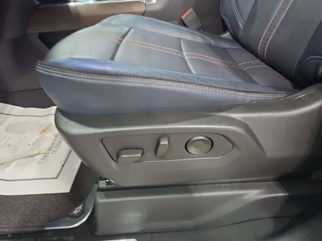 Used 2024 Chevrolet Silverado 1500 High Country w/ Technology Package AWD/4WD image 22