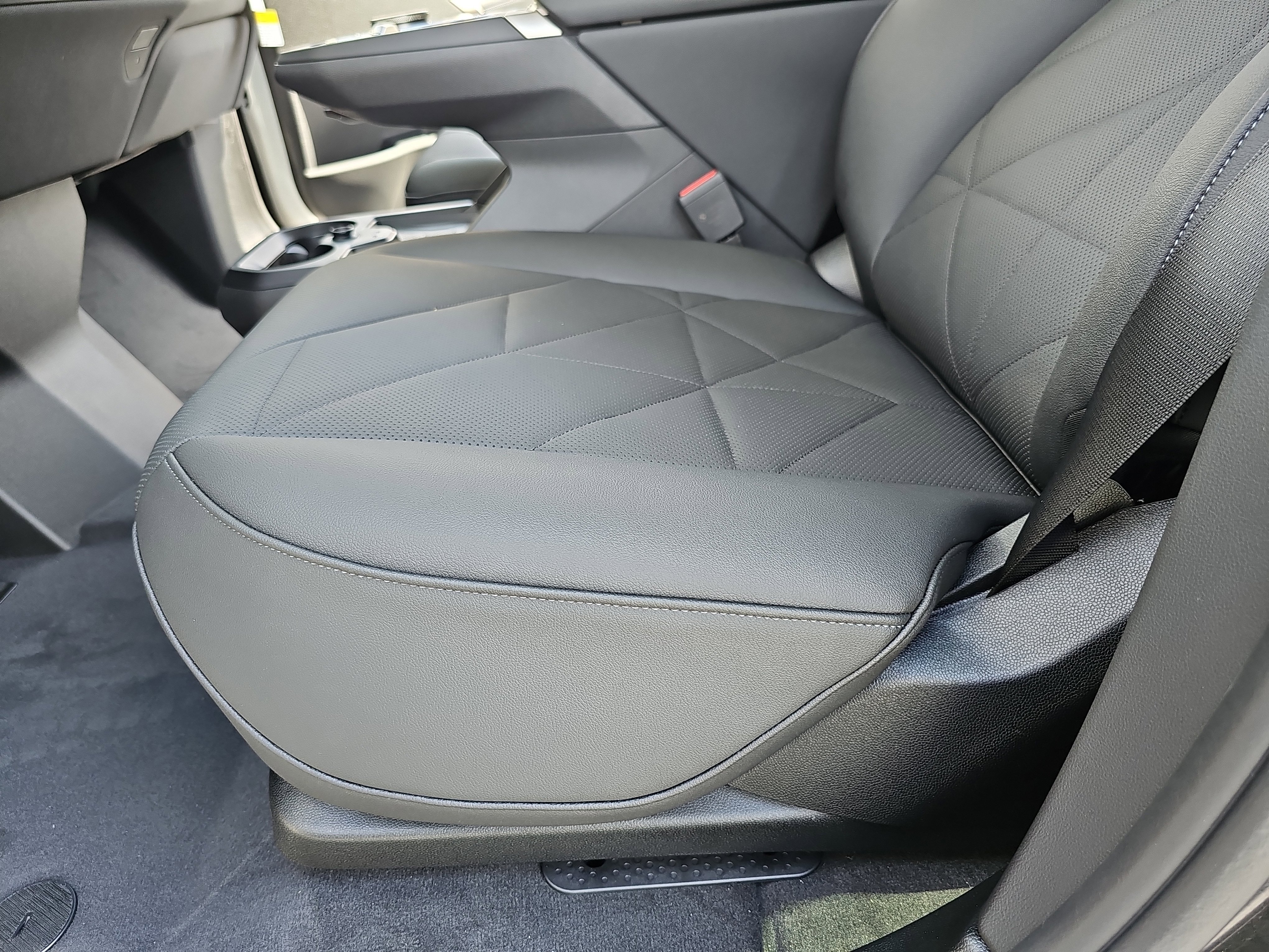 New 2026 BMW iX xDrive60 w/ Premium Package image 29