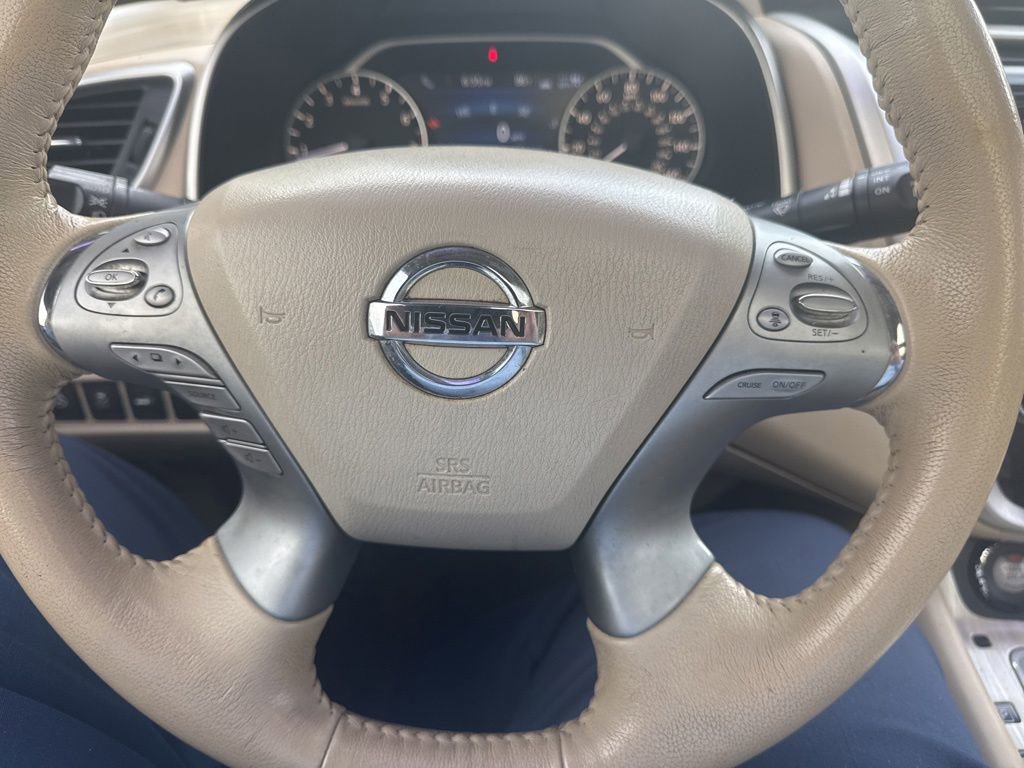 Used 2016 Nissan Murano Platinum w/ Platinum Technology Package FWD image 11