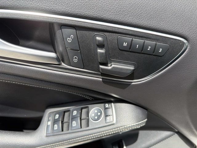 Used 2017 Mercedes-Benz GLA 250 4MATIC image 8
