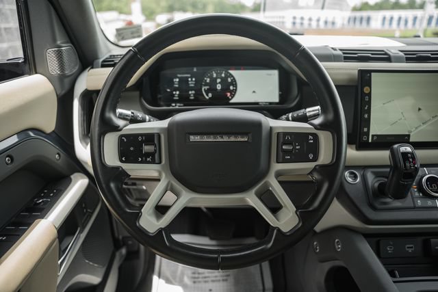 Used 2022 Land Rover Defender 110 SE AWD/4WD image 38